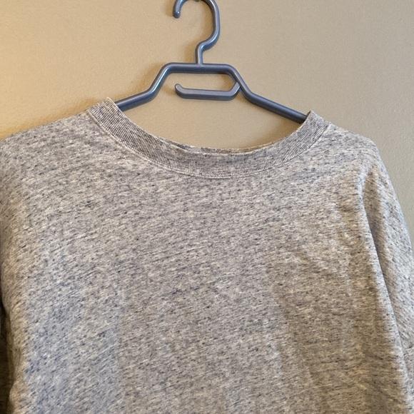 Gap blue oversized tall 90% cotton crop sweatshirt with one small stain. - Picture 2 of 7